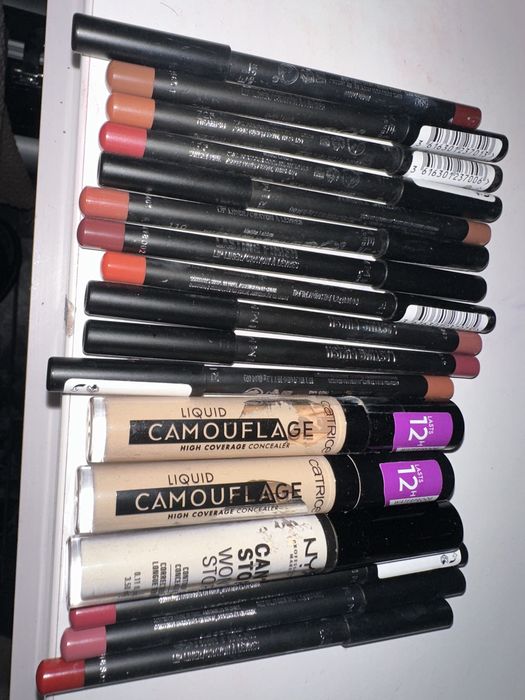 Diferite produse make up