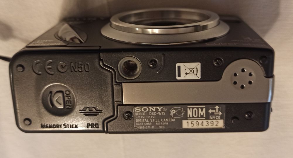 SONY ( DSC W 15 ) cameră digitală aparat foto - video (nou nouț)
