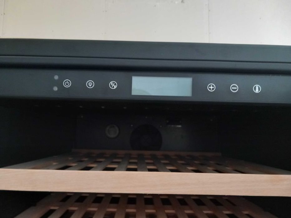 SUPER OFERTA  Frigider 165 Sticle