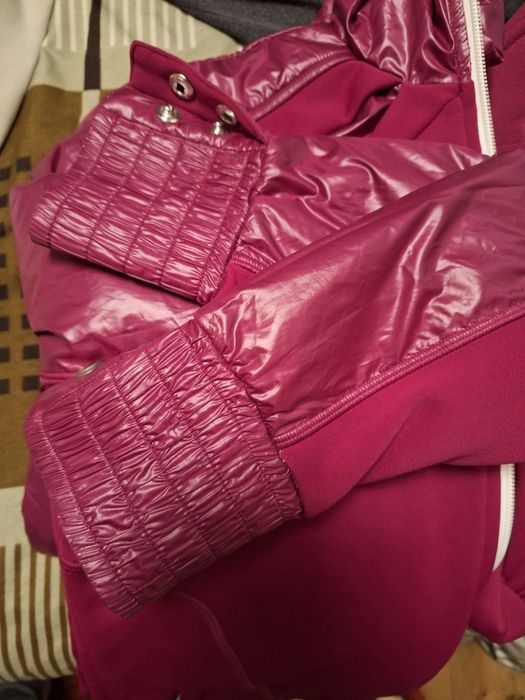 Compleu sport cu pantaloni 3/4, marca Adidas