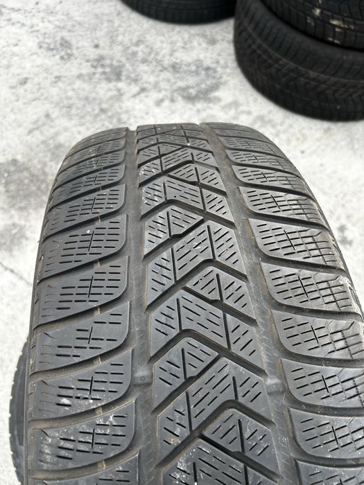 2бр Зимни гуми Pirelli 235/55R19