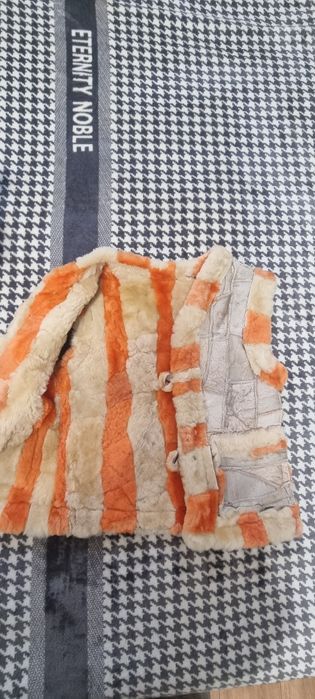 Тёплая безрукавка нимча на 3-5 лет.