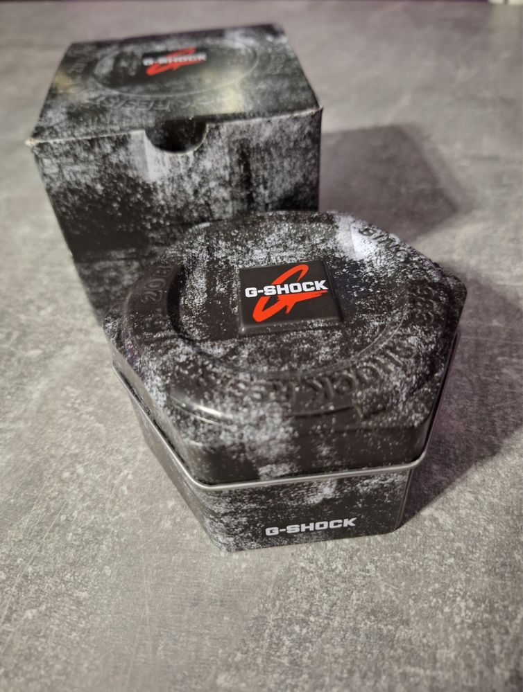 CASIO G - Shock GA - 2000
