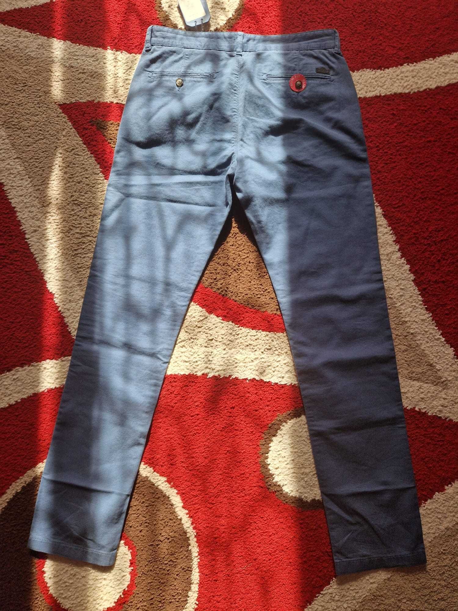 Pantaloni barbati Cacharel