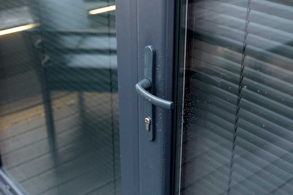 Zamonaviy derazalarni arzon narxlarda istaysizmi?