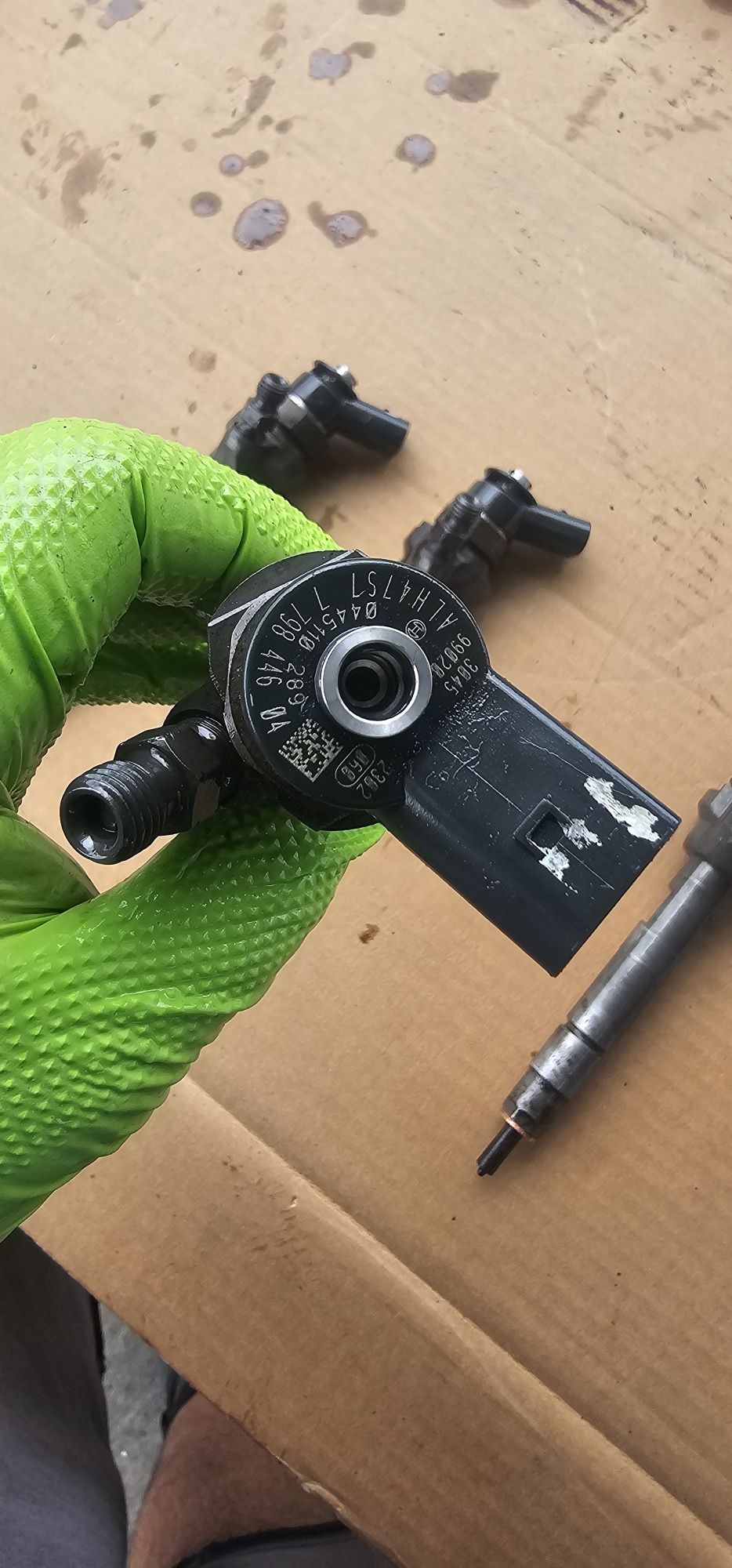 Injectoare bmw seria 3 e90 lci 2.0d 143cp ..289