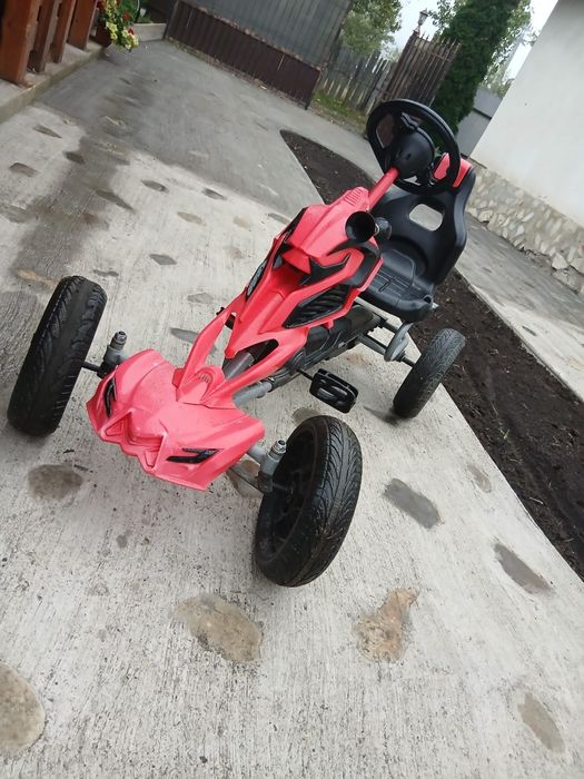 Vand cart cu pedale