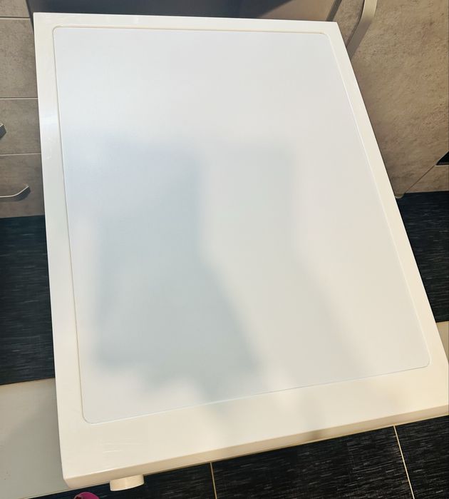 Vând mașină de spălat vase Whirlpool – 45 cm – funcționează impecabil