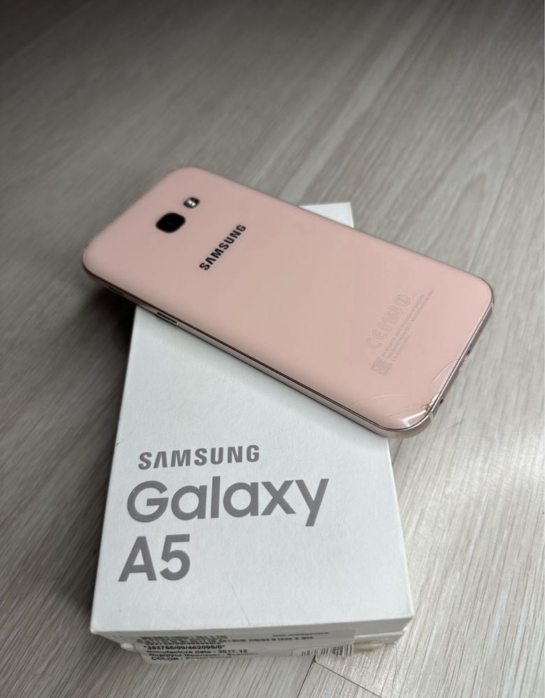 Samsung A5 32GB 4G  в отличном  сост. дешево