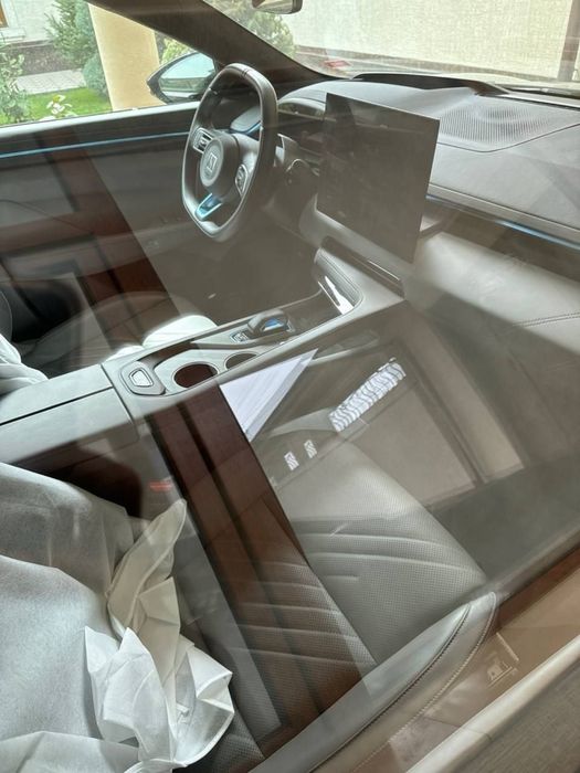 Zeekr 001 you 2024/25 олинган