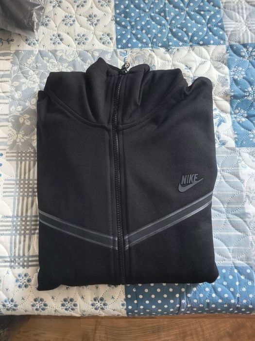 Дрехи Nike , Armani exchange ,Calvin klein