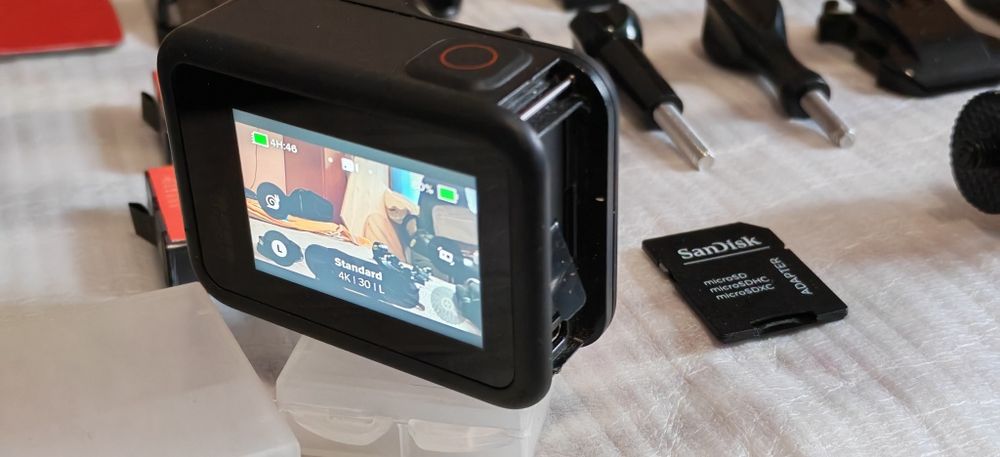 GoPro Hero 8 black 256gb 2 baterii si accesoriii