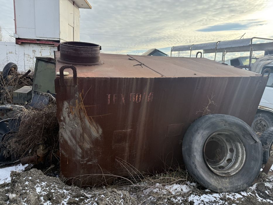 Продам бак емкость для воды