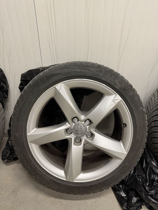 Оргинални джанти Audi A8 19” с датчици и два комплекта гуми