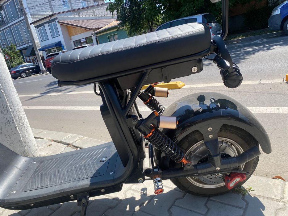 Vand scuter electric