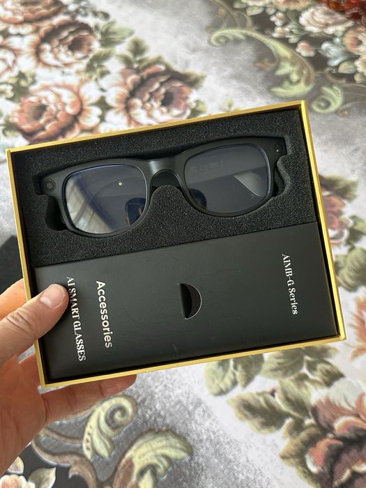 Продаются очки с камерой.