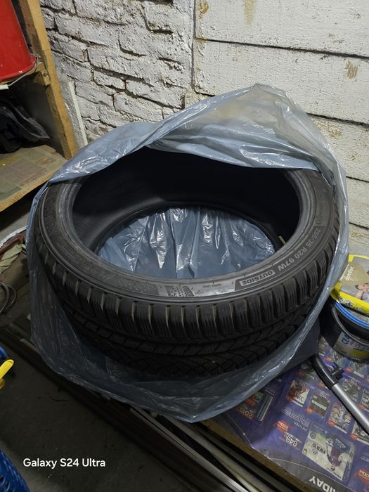 2 buc Kumho wintercraft 255 35 r20, dot 2024