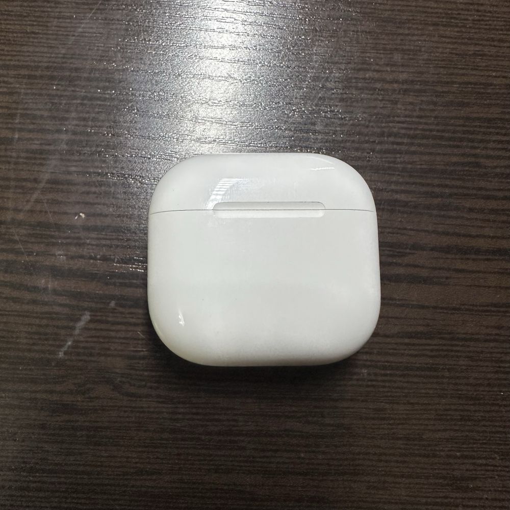 AirPods 4 без шумоподавления оригинальные