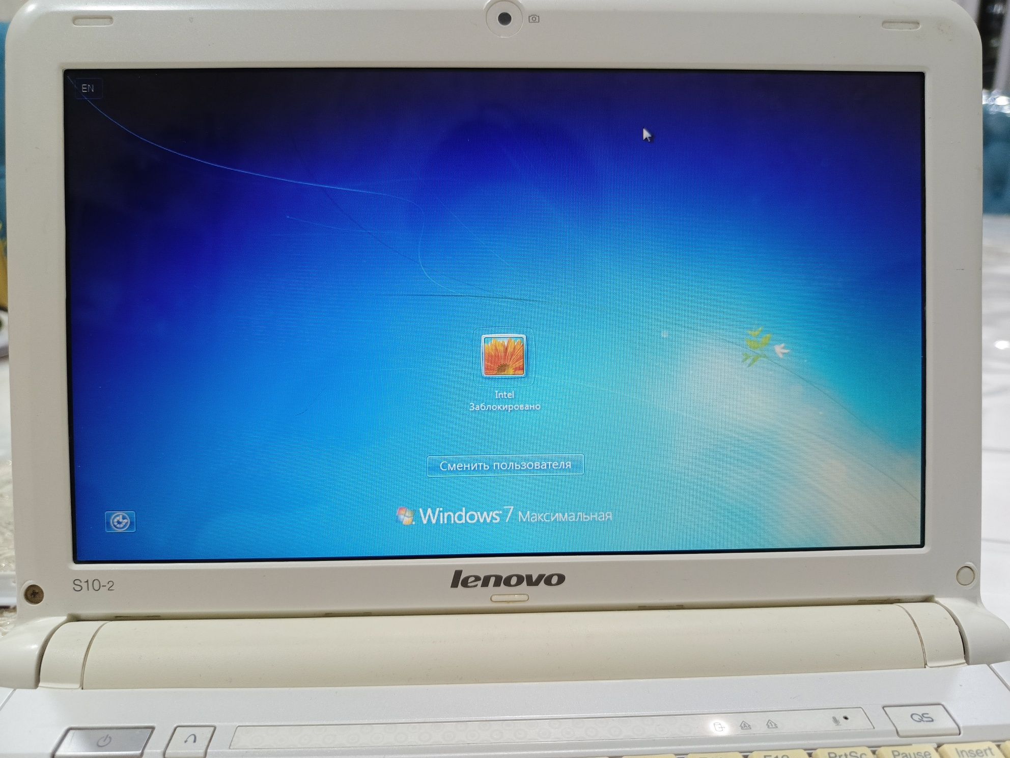 Lenovo neetbook  мини компьютер сотилади Lenovo netbook