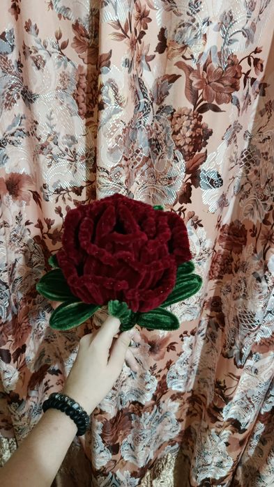 Искусственная розы