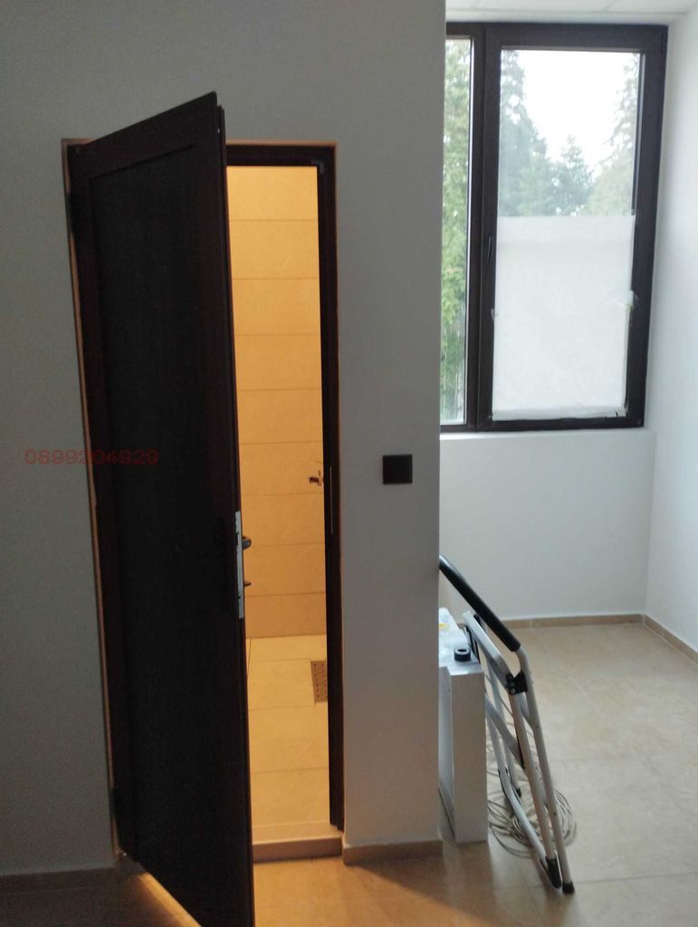 Дава се под наем  в с. Боровец, Област Кюстендил - 18 кв.м за 1530 € - Снимка #1