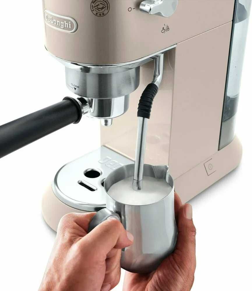 Кофеварка DeLonghi EC885.BG Dedica Arte
