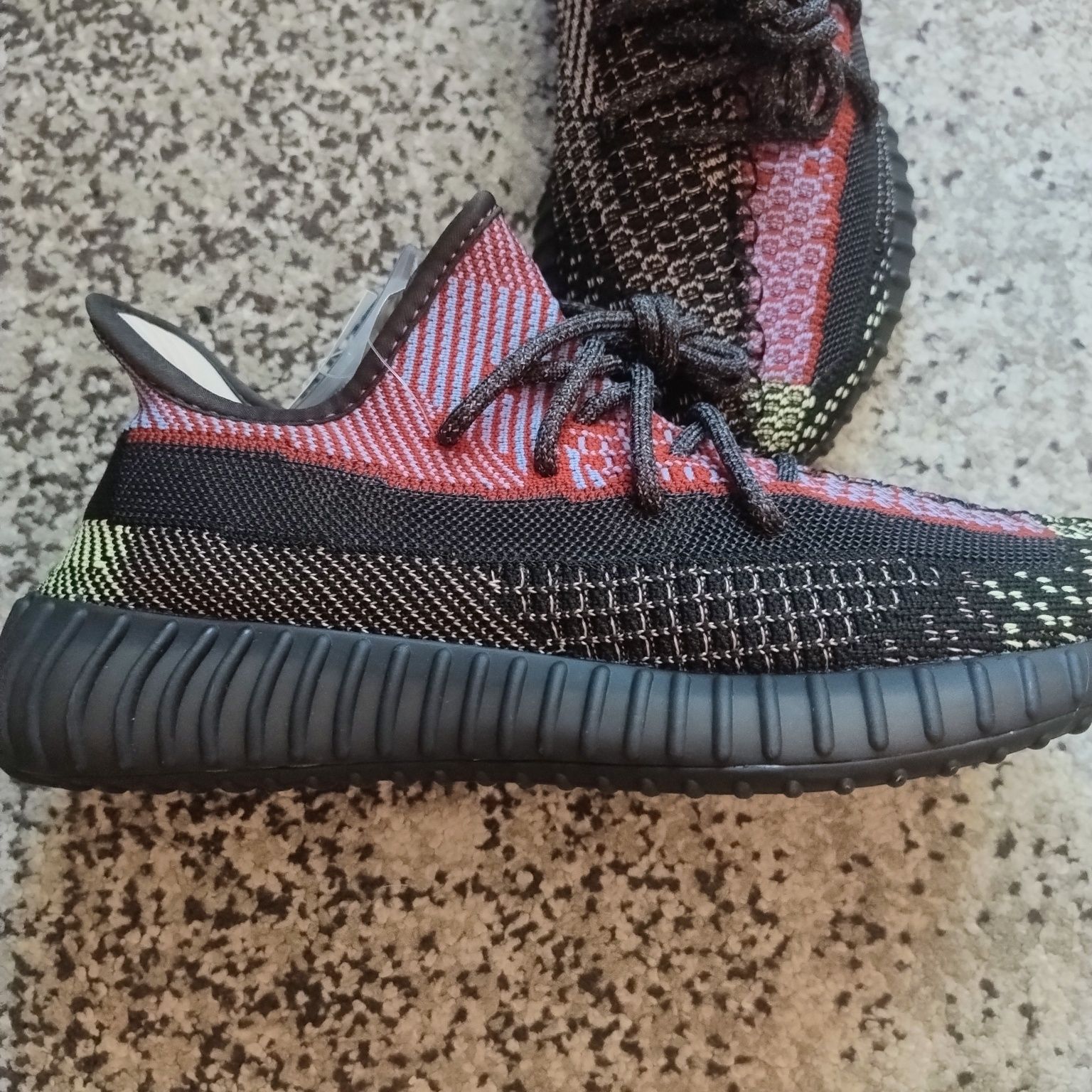 Yeezy 350 (41) | Livrare cu verificare