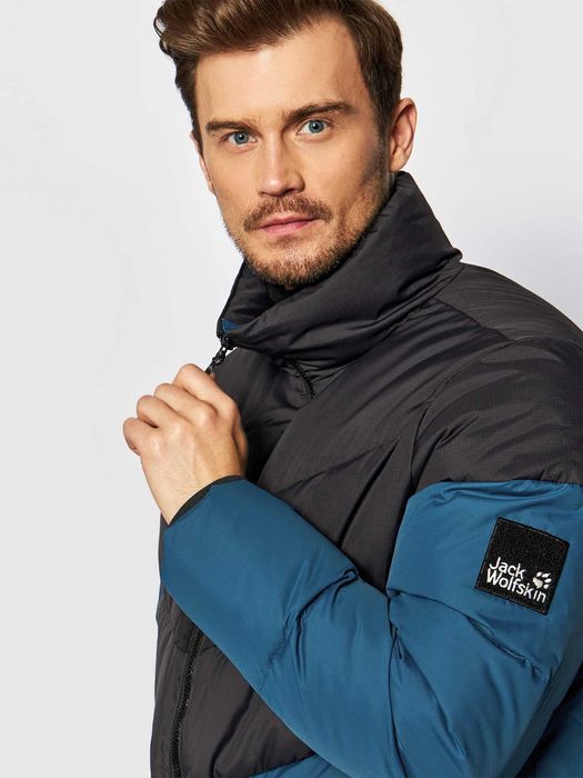 яке JACK WOLFSKIN Размер М Модел 1206421