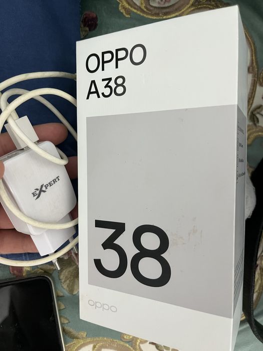 OPPO A38 с коробкой документом
