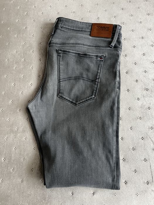 Blugi barbati . Tommy Hilfiger. 38/34