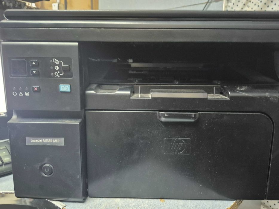Продам МФУ HP Laser Jet M1132 MFP