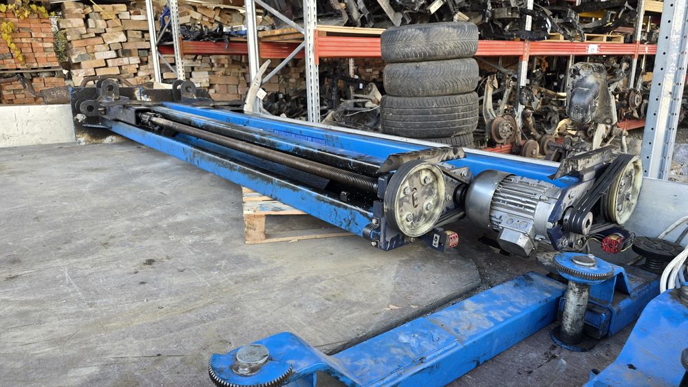 Elevator auto cu 2 motoare hofmann 3000 kg