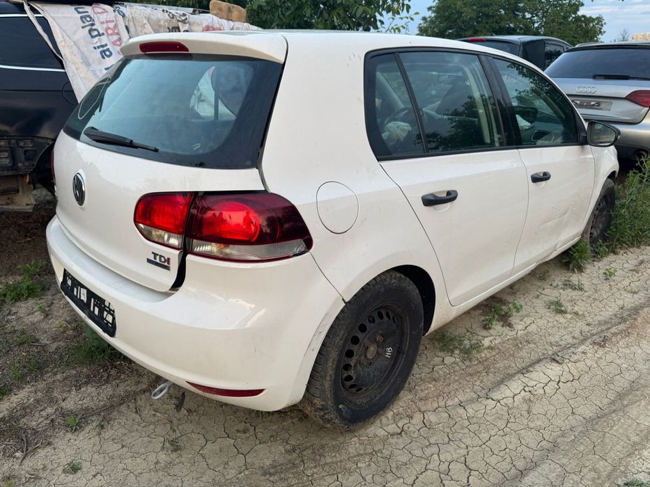 Dezmembrez vw touareg golf 4 5 6 touran passat b5 b6 eos octavia 2