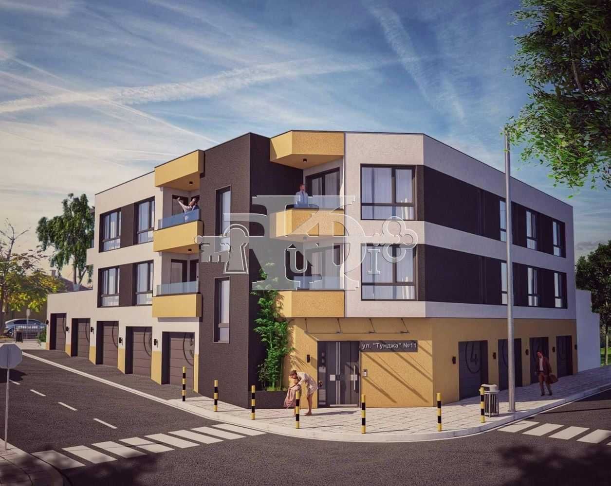 Продава се Тристаен апартамент в Добрич, Център - 87 кв.м за 1065 €/кв.м - Снимка #1