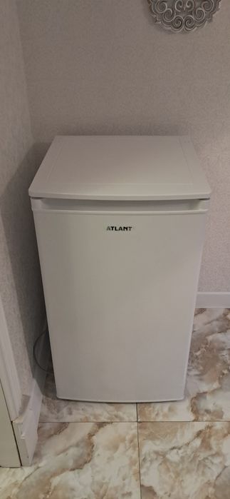 Продам морозильник Атлант