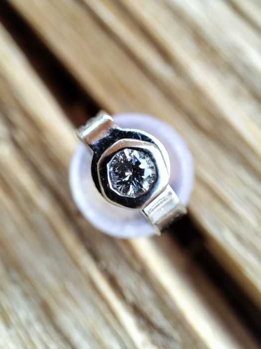Cercel Piercing Aur Alb 14K Cu Diamant Cercei Piercing Cu Fluturas aur