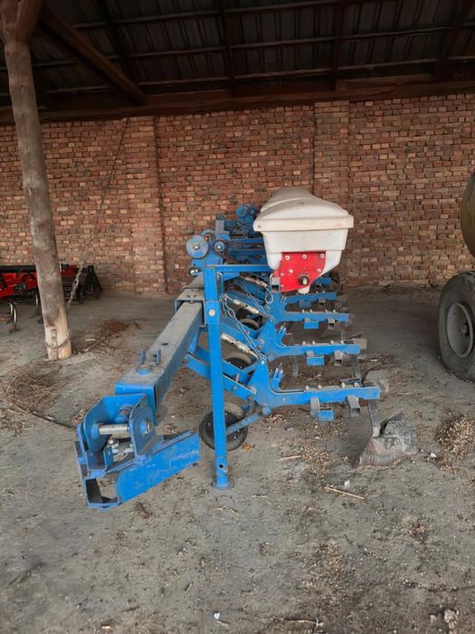 Продам культиватор