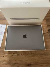 MacBook Air M1 256gb ISTYLE Гаранционен като НОВ - Space Gray