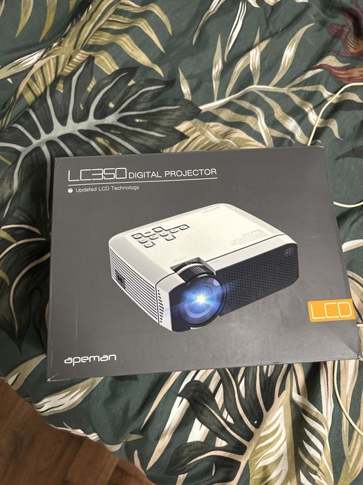 Videoproiector apeman