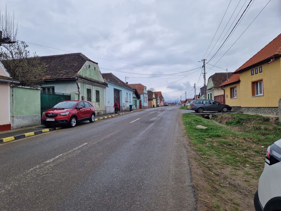 Casa de vânzare cu teren