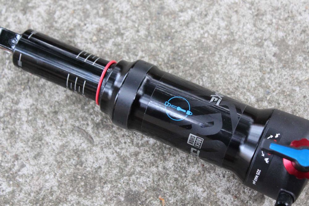amortizor RockShox Deluxe Select+ DebonAir 230x60 - nou