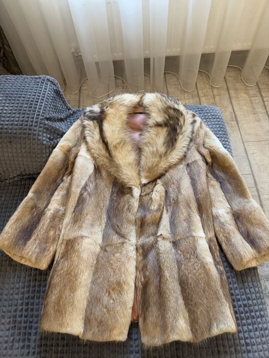 Haina din blana naturala
