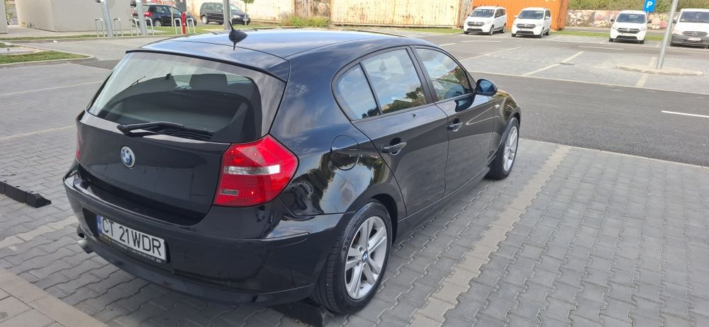 Vand BMW seria1  2008 automat