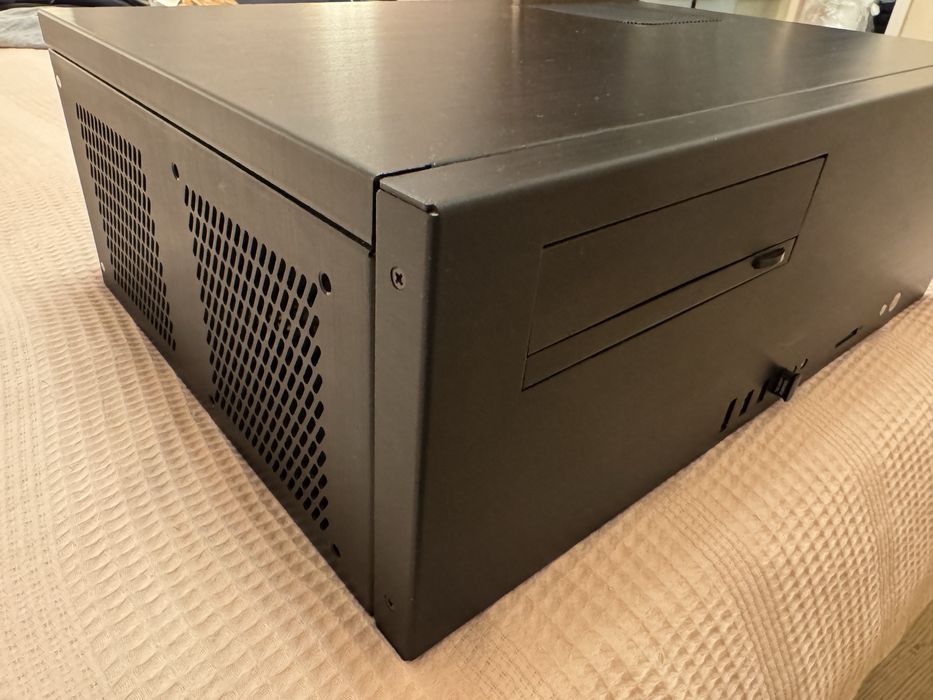 Компютърна конфигурация HTPC - 8 TB HDD