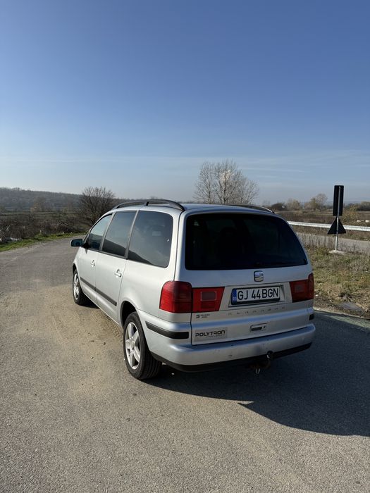 Vând Seat Alhambra 1.9   131