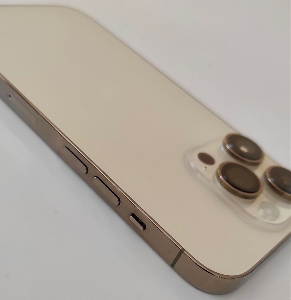 Изключително Запазен iPhone 14 Pro 256GB