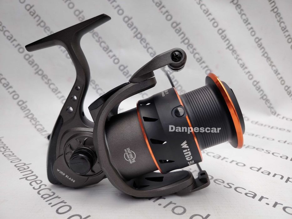 SET 4 Mulinete Crap si Feeder Wind Blade GY7000 9Rulmenti