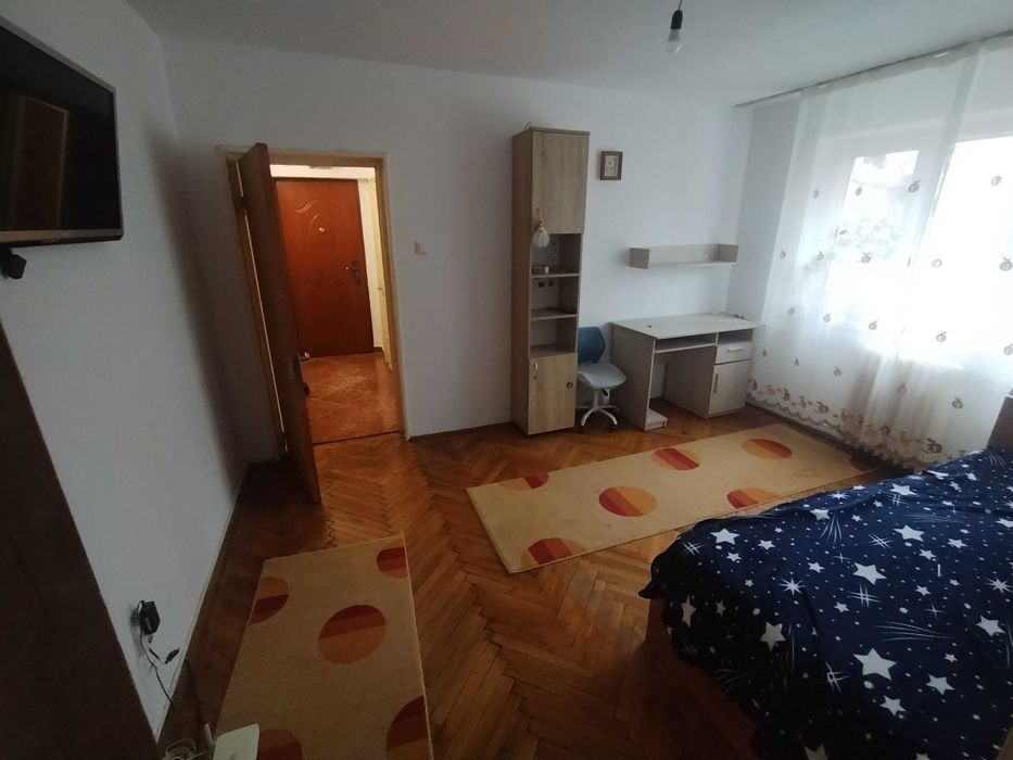 Inchiriez apartament 2 camere Pitesti Trivale
