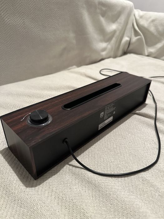Колонка с часами Philips spa3809 с bluetooth