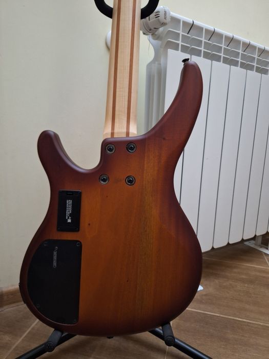 Бас китара Yamaha trbx 504